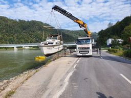 Fahrzeugkran | Transporte Neumüller | Oberösterreich