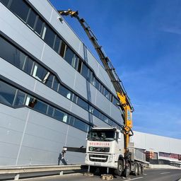 Fahrzeugkran | Transporte Neumüller | Oberösterreich